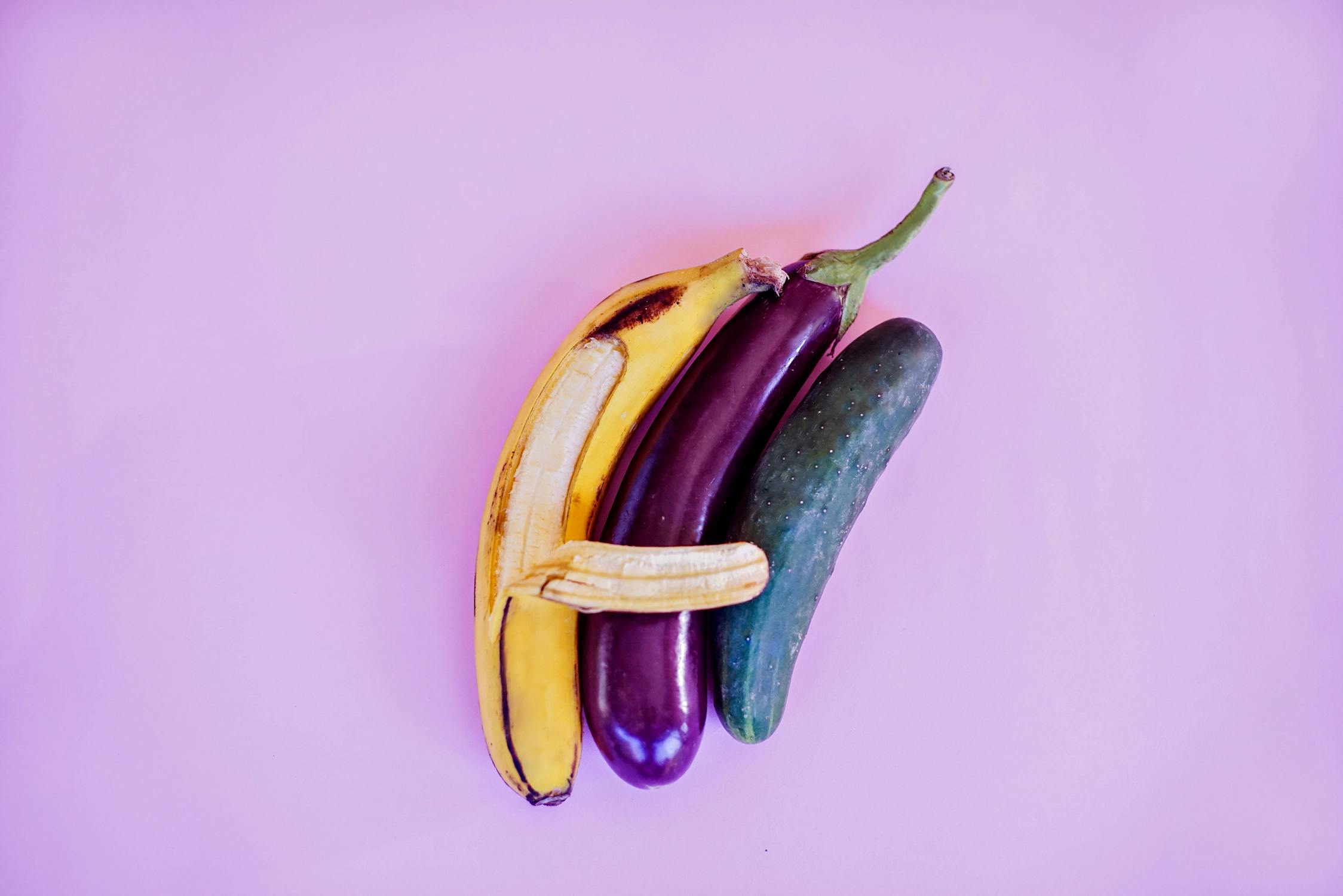 The Ultimate Guide to Choosing the Right Vibrator for You: Types, Features, and Benefits - Flutters Blog